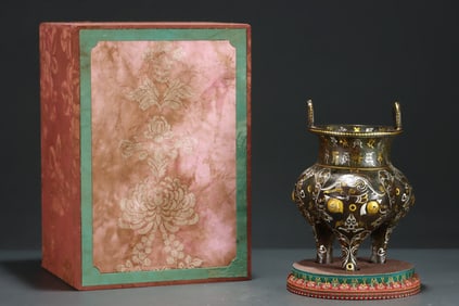 A Rare Gold and Silver-Inlaid Bronze Bronze Beast-Face Pattern Censer