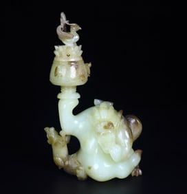 A Exquisite Hotan Jade Bear Ornament