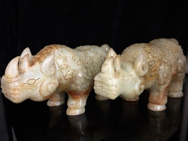 A Pair of Exquisite White Jade Rhinoceros Ornament