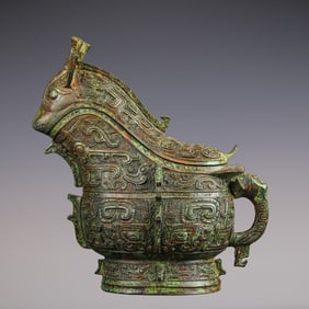 An Exquisite Bronze Beast-Face Pattern Auspicious Beast-Shaped Ewer