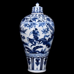 An Exquisite Blue and White Lotus Pattern Character and Story Pattern Vase