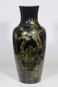An Exquisite Black Glaze Animal Pattern Vase