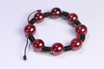 An Exquisite Cinnabar Bracelets
