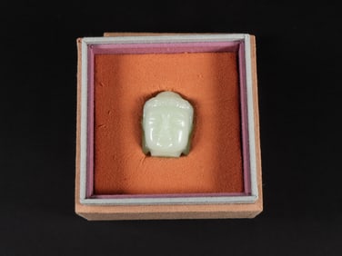 An Exquisite White Jade Buddha head Ornament