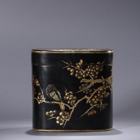An Exquisite Black Lacquer Painted Gold Flower and Bird Pattern with poem Box