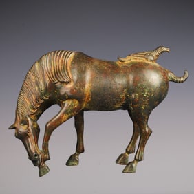 An Exquisite Bronze Horse Ornament