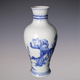 An Exquisite Blue and White Character and Story Pattern Vase
