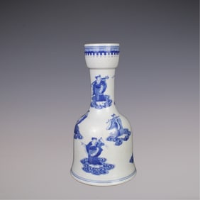 An Exquisite Blue and White Character and Story Pattern Vase
