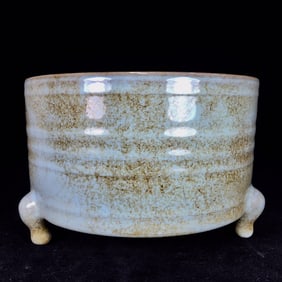 An Exquisite Ru yao Tripod Censer
