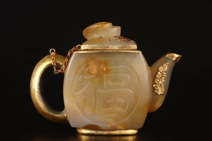 An Exquisite Agate Painted Gold Flower Pattern Teapot