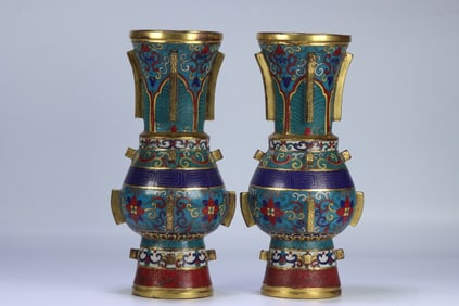 A Pair of Exquisite Cloisonne Lotus Pattern Vase