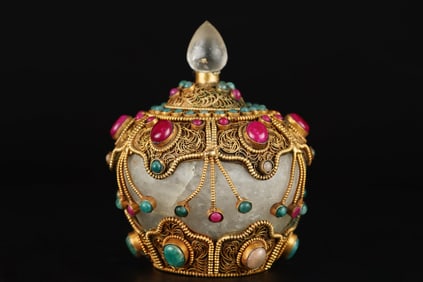An Exquisite Crystal Inlaid Gems Jar
