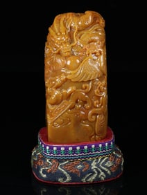 An Exquisite Tianhuang Stone Dragon Phoenix Pattern Ornament