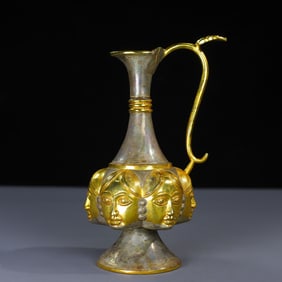 A Exquisite Gilt Bronze Carved Human-Face Pot