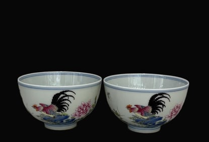 A pair of Exquisite Famille-Rose Flower and Bird Pattern Cup