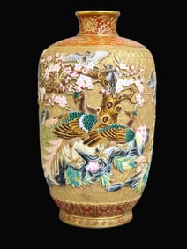 Gold Ground Flower and Bird Pattern Vase
