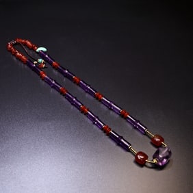 A Exquisite Crystal Agate Necklace