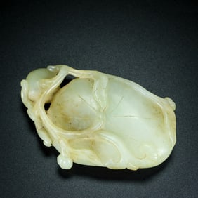 A Exquisite Hotan Jade Lotus Leaf Brush Washer