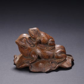 A Exquisite Bamboo Carving Frog Ornament