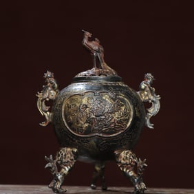 A Exquisite Gold-Painted Bronze Flower Pattern Phoenix-Ears Censer