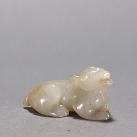 A Exquisite Hotan Jade Auspicious Beast Ornament