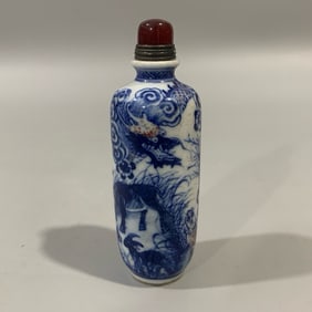 A Exquisite Blue and White Underglaze-Red Dragon Pattern Snuff Bottle