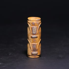 A Exquisite Archaic Jade Handheld Ornament