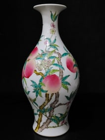 A Exquisite Famille-Rose Bats and Peach Pattern Vase