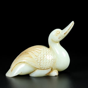 A Exquisite Hotan Jade Bird Ornament