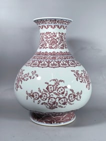 A Exquisite Underglaze-Red Flower and Fruit Pattern Vase