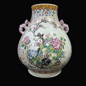 A Exquisite Famille-Rose Flower and Bird Pattern Vase