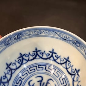 A Exquisite Blue and White Flower and Bird Pattern Plate