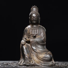 A Exquisite Bronze Avalokitesvara Buddha Statue