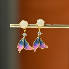 A pair of Exquisite  Silver Inlaid Hotan Jade Fish-shaped Earring