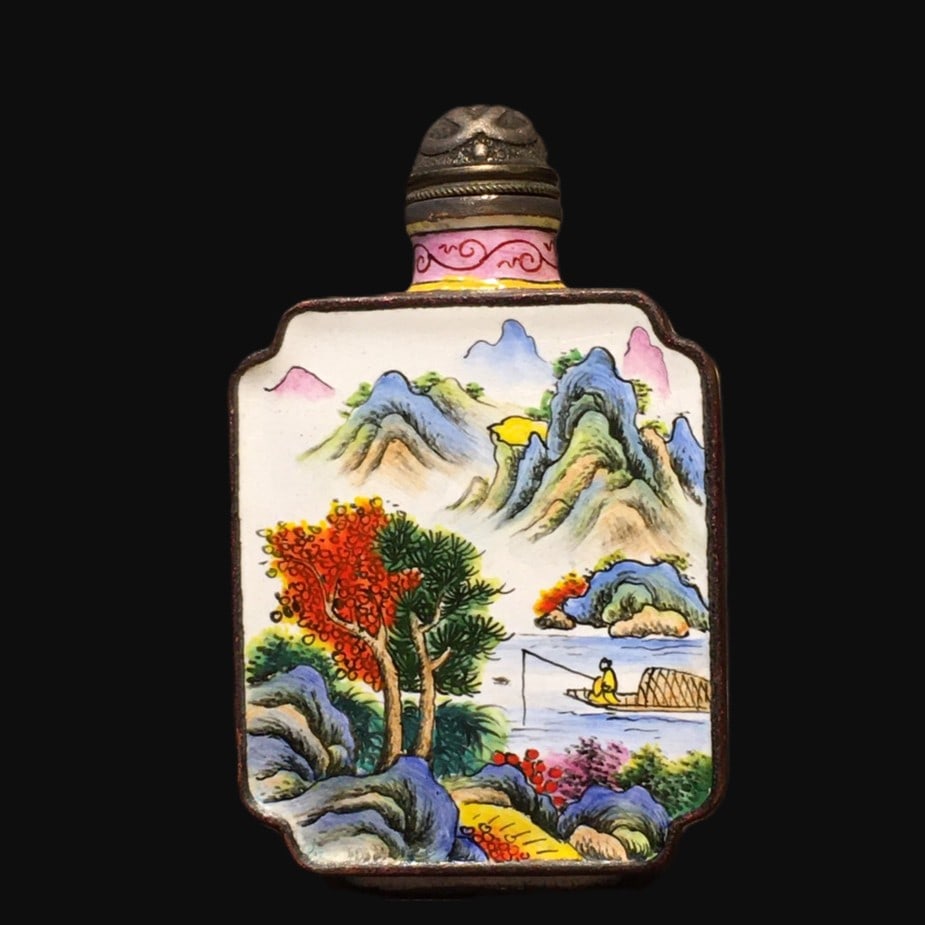 An Exquisite Painted Enamel on Copper Landscape and Figure Pattern Snuff Bottle: An Exquisite Painted Enamel on Copper Landscape and Figure Pattern Snuff Bottle,Qing Dynasty,China,Qianlong Four-Character Mark,Size:1.8inx0.8inx2.8in,Weight:75g 铜胎画珐ச