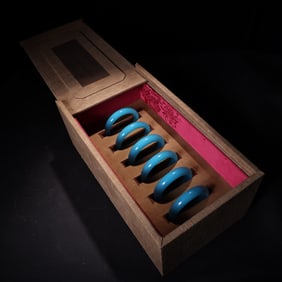 A Exquisite White Jade Bracelet