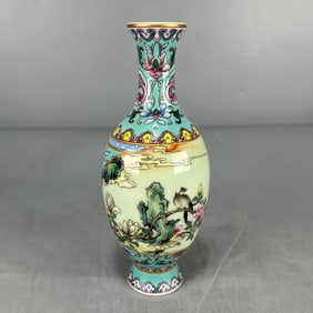 A Exquisite Enamel Painted Gold Landscape, Flower and Bird Pattern Ribbon Vase