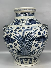 A Exquisite Blue and White Fish and Lotus Pattern Vase