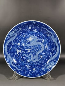 A Exquisite Blue and White Dragon Pattern Plate