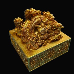 A Exquisite Bronze Gilt Dragon Seal