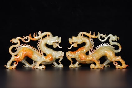 A pair of Exquisite Hetian Jade Dragon Ornament