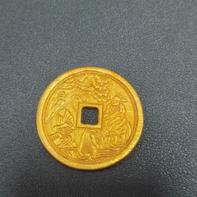 A Exquisite Bronze Gilt Human Pattern Gold Coin