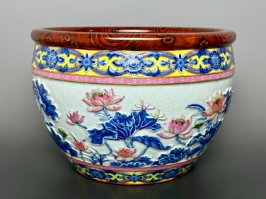 A Exquisite Blue and White Yellow Ground Lotus Leaf Pattern Vat