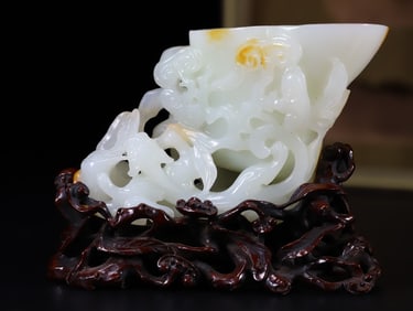 A Exquisite Hetian Jade Ganoderma-Shaped Water Pot