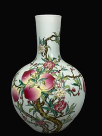 A Exquisite Famille-Rose Bat and Peach Pattern Vase