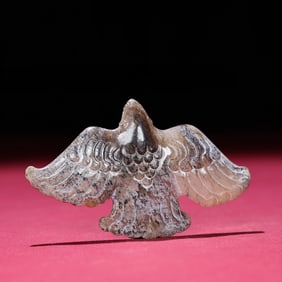 A Exquisite Hotan Jade Bird Ornament