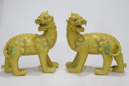 A pair of Exquisite Sancai Auspicious Beast Ornament