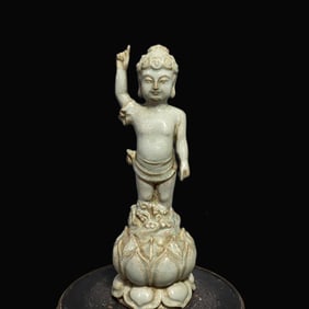 A Exquisite Ru yao Porcelain Buddha Statue