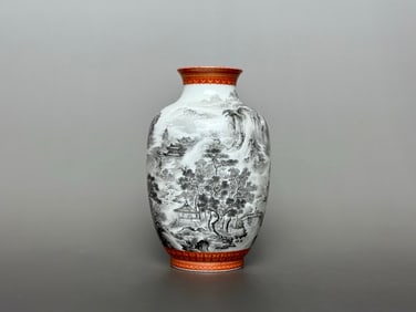 A Exquisite Ink Color Landscape Pattern Vase