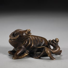 A Exquisite Bronze Buffalo Ornament